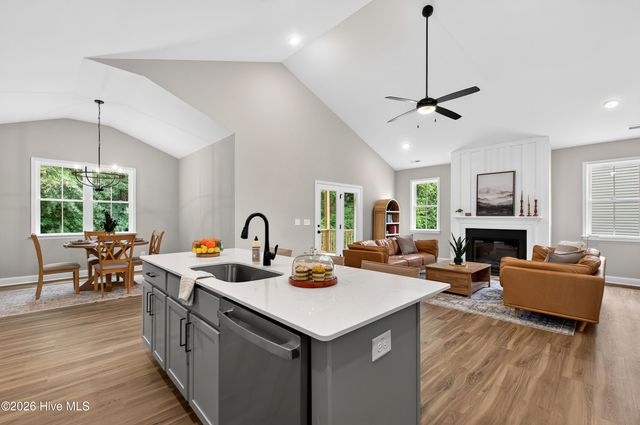4528 Fairhaven Drive W, Wilson, NC 27893
