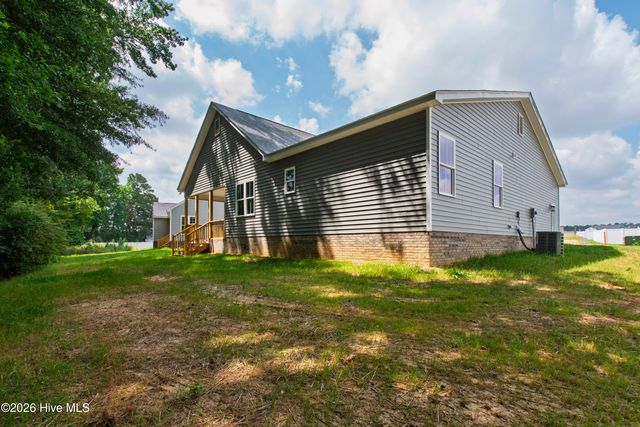 4528 Fairhaven Drive W, Wilson, NC 27893