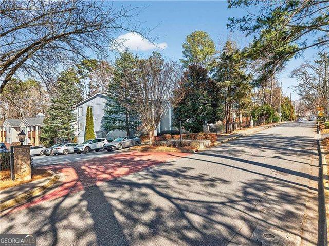 1304 Madison Lane SE, Smyrna, GA 30080