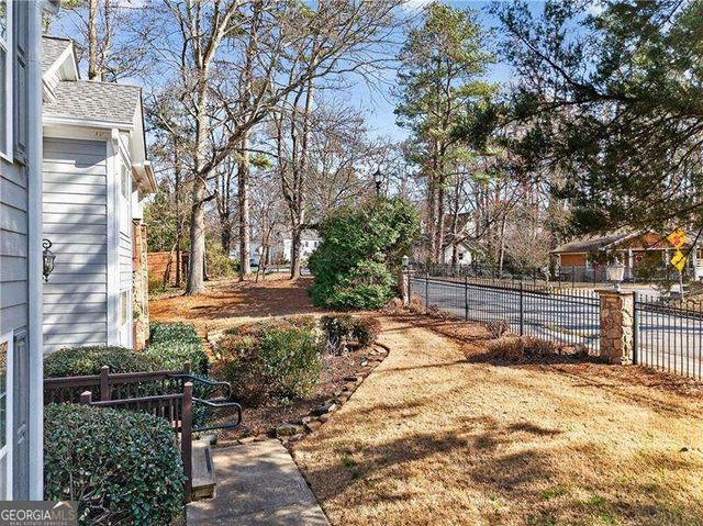 1304 Madison Lane SE, Smyrna, GA 30080