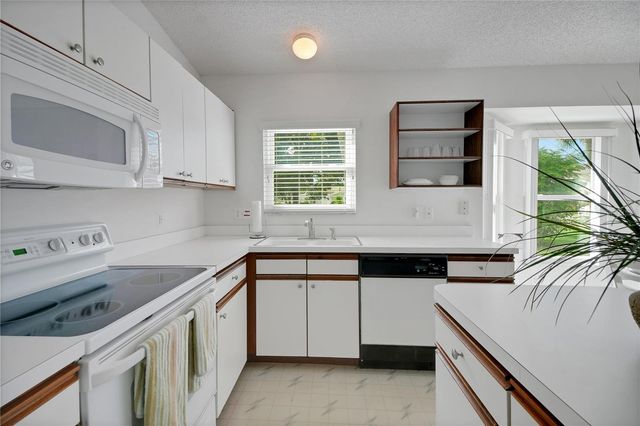 5089 EL DESTINO DRIVE, Leesburg, FL 34748