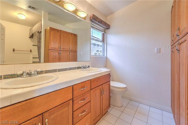 4465 East Cleveland Avenue, Las Vegas, NV 89104