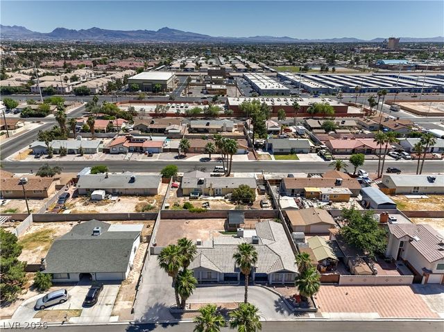 4465 East Cleveland Avenue, Las Vegas, NV 89104
