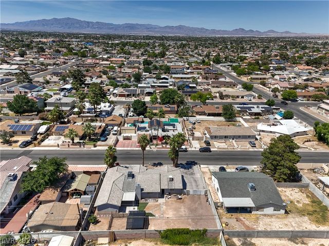 4465 East Cleveland Avenue, Las Vegas, NV 89104