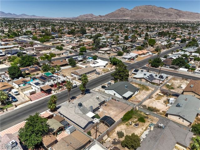 4465 East Cleveland Avenue, Las Vegas, NV 89104