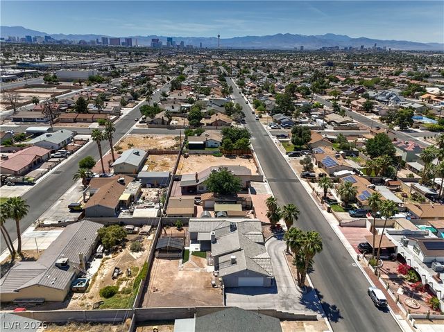 4465 East Cleveland Avenue, Las Vegas, NV 89104