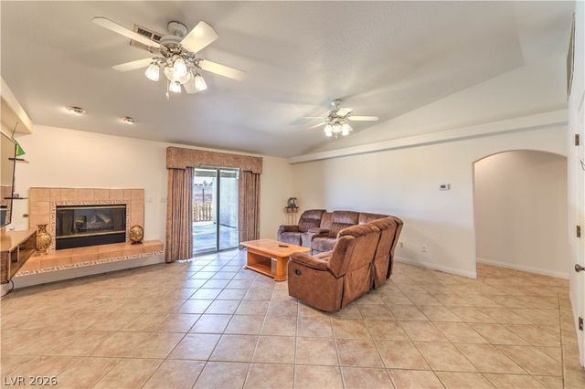 4465 East Cleveland Avenue, Las Vegas, NV 89104