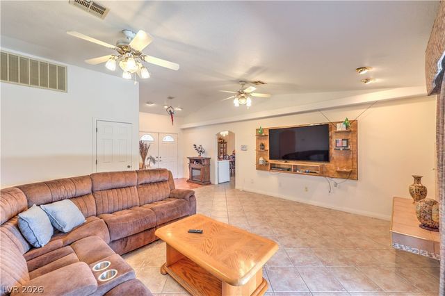 4465 East Cleveland Avenue, Las Vegas, NV 89104