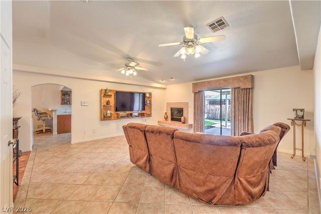 4465 East Cleveland Avenue, Las Vegas, NV 89104