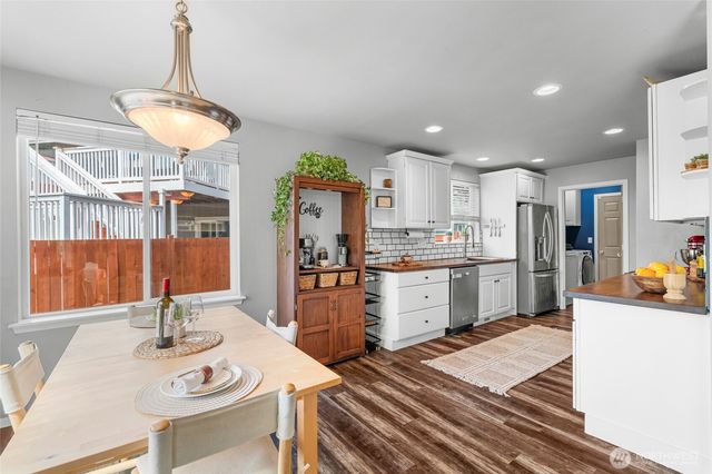 15837 104th Avenue SE, Yelm, WA 98597