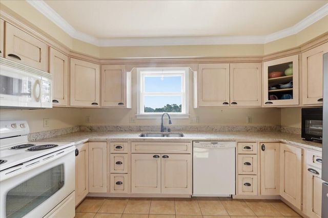 8296 Kelly Road, Burlington, KY 41005