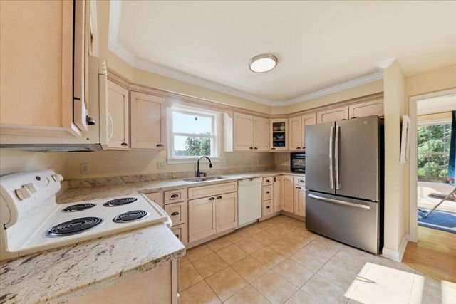 8296 Kelly Road, Burlington, KY 41005