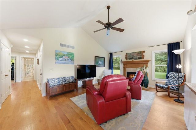 8296 Kelly Road, Burlington, KY 41005
