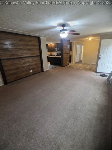 35 Lakeshore Drive, Chapmanville, WV 25508