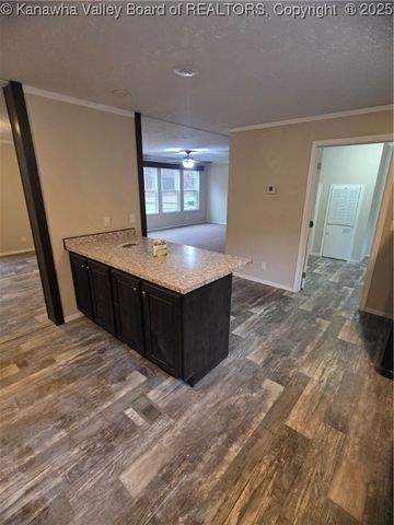 35 Lakeshore Drive, Chapmanville, WV 25508