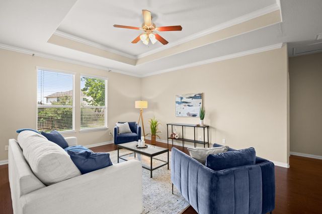 204 Carrington DR, Buda, TX 78610