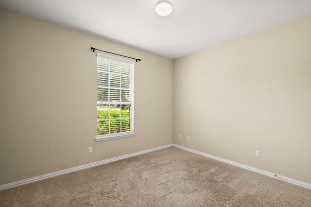 204 Carrington DR, Buda, TX 78610