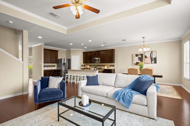 204 Carrington DR, Buda, TX 78610