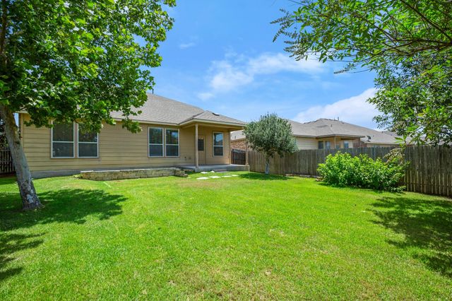 204 Carrington DR, Buda, TX 78610