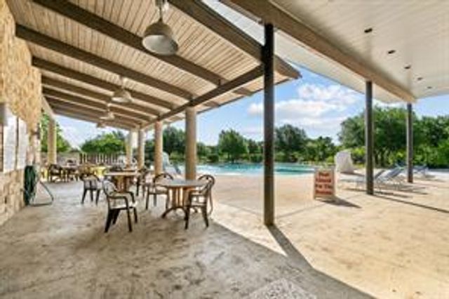 204 Carrington DR, Buda, TX 78610