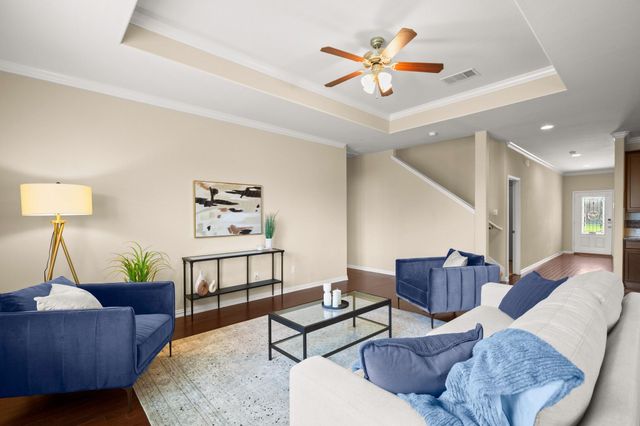 204 Carrington DR, Buda, TX 78610