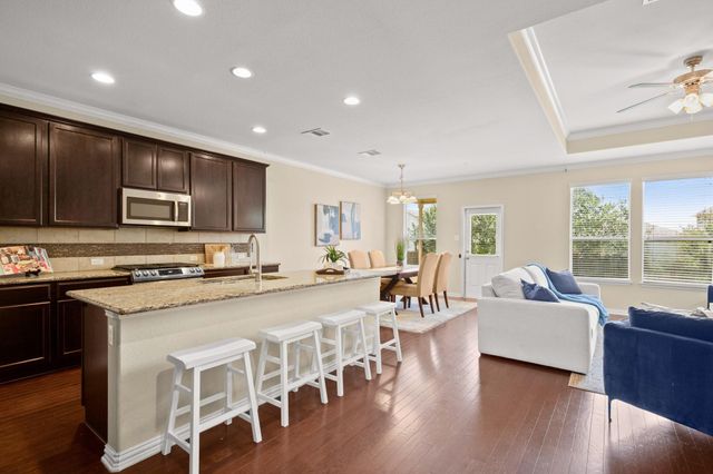 204 Carrington DR, Buda, TX 78610