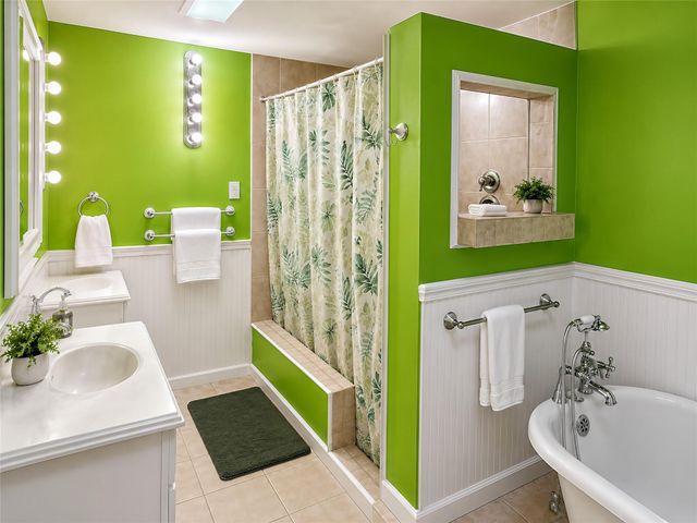 2829 N Sonny Lane, Galveston, TX 77554