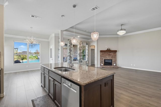 13708 George Foster Road, Ponder, TX 76259
