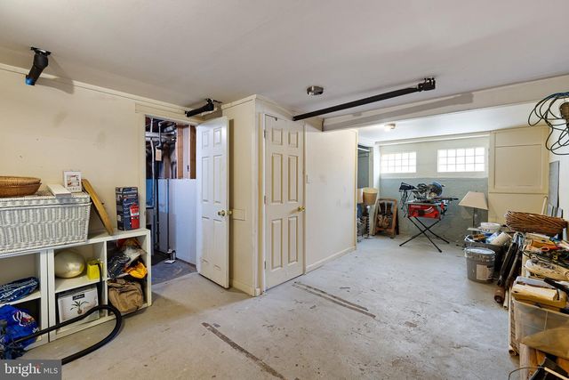 2409 N BROOM ST, Wilmington, DE 19802