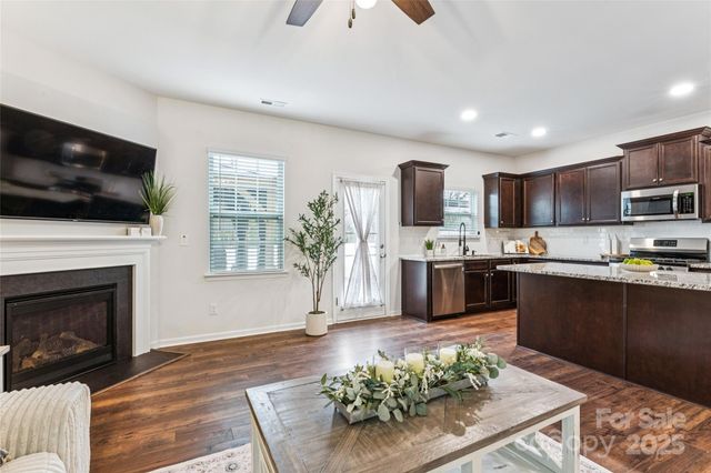 2108 Highland Knoll Drive, Charlotte, NC 28269