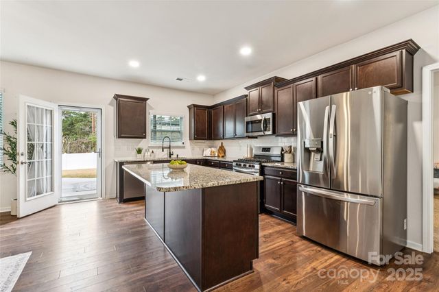 2108 Highland Knoll Drive, Charlotte, NC 28269