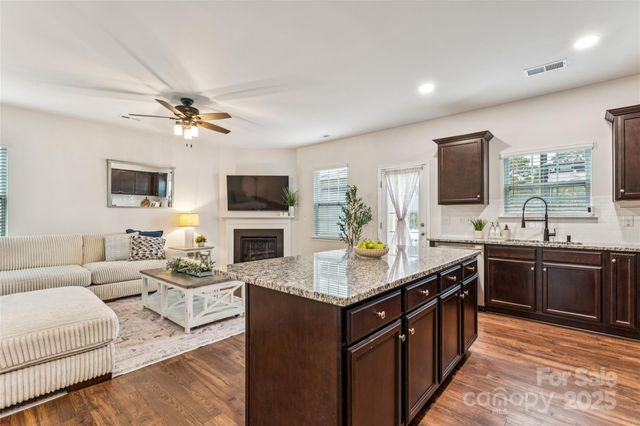 2108 Highland Knoll Drive, Charlotte, NC 28269