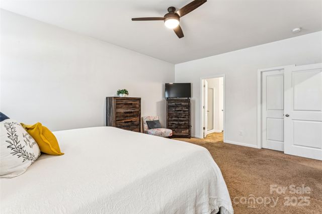 2108 Highland Knoll Drive, Charlotte, NC 28269