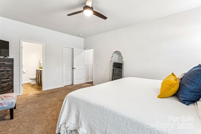 2108 Highland Knoll Drive, Charlotte, NC 28269