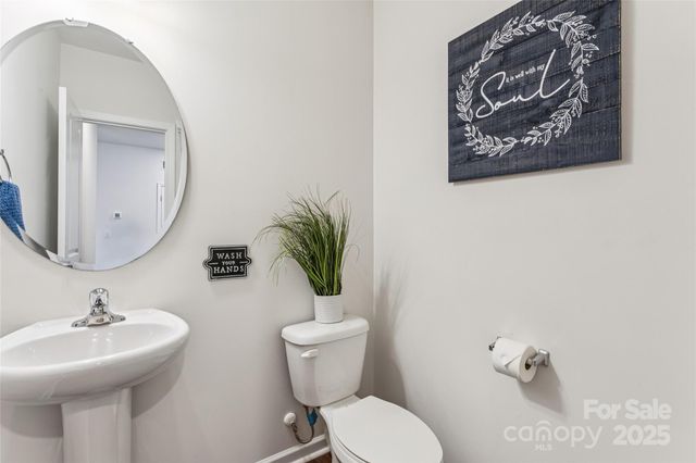 2108 Highland Knoll Drive, Charlotte, NC 28269