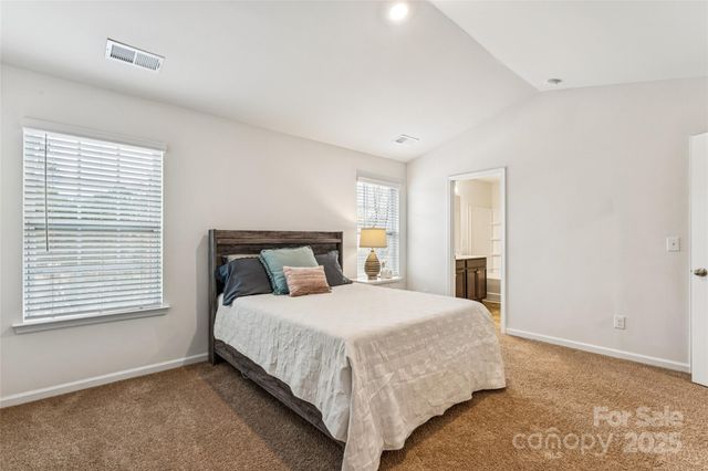 2108 Highland Knoll Drive, Charlotte, NC 28269