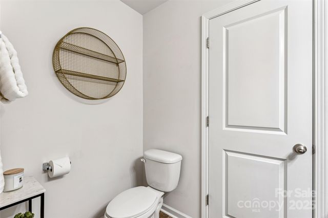 2108 Highland Knoll Drive, Charlotte, NC 28269