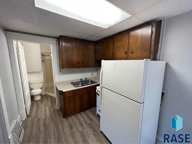 1118 W 8th St Street, Sioux Falls, SD 57104