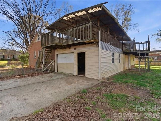 2523 Briargrove Drive, Charlotte, NC 28215