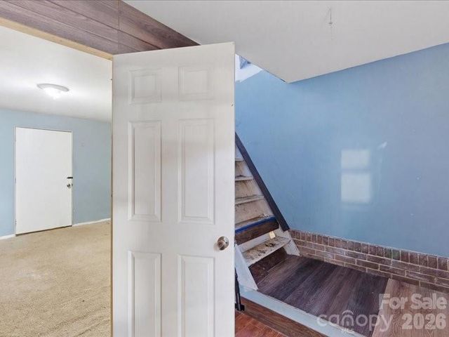 2523 Briargrove Drive, Charlotte, NC 28215