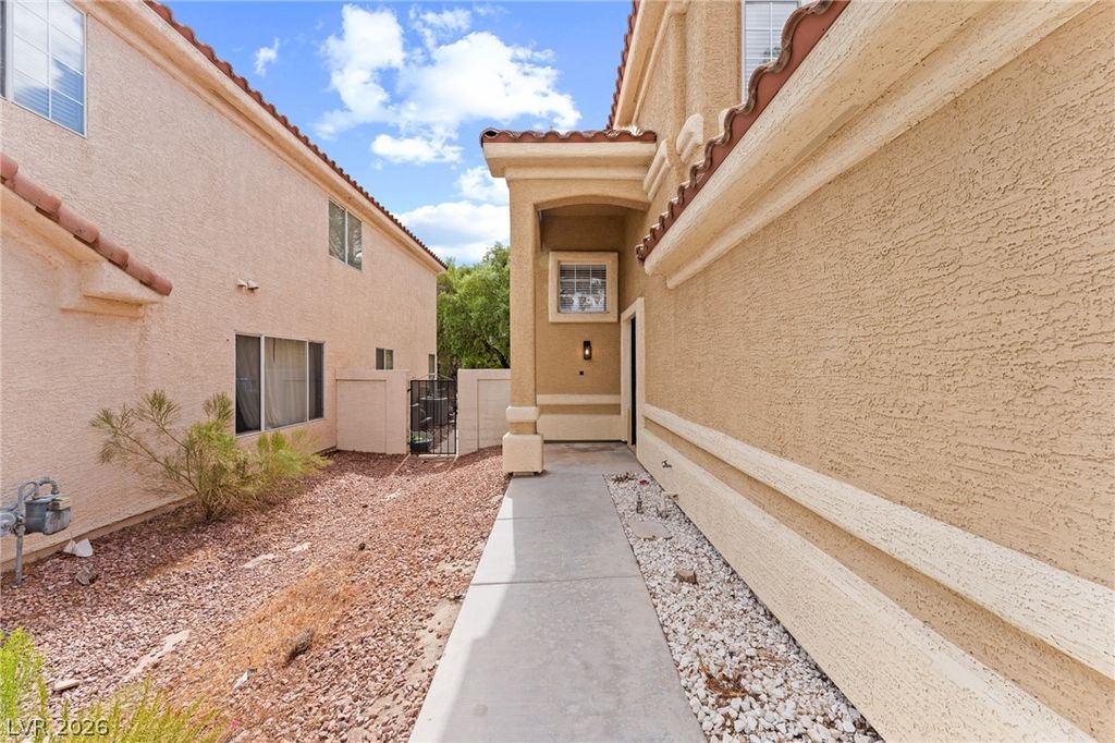 9413 Valencia Canyon Drive, Las Vegas, NV 89117 — photo 3