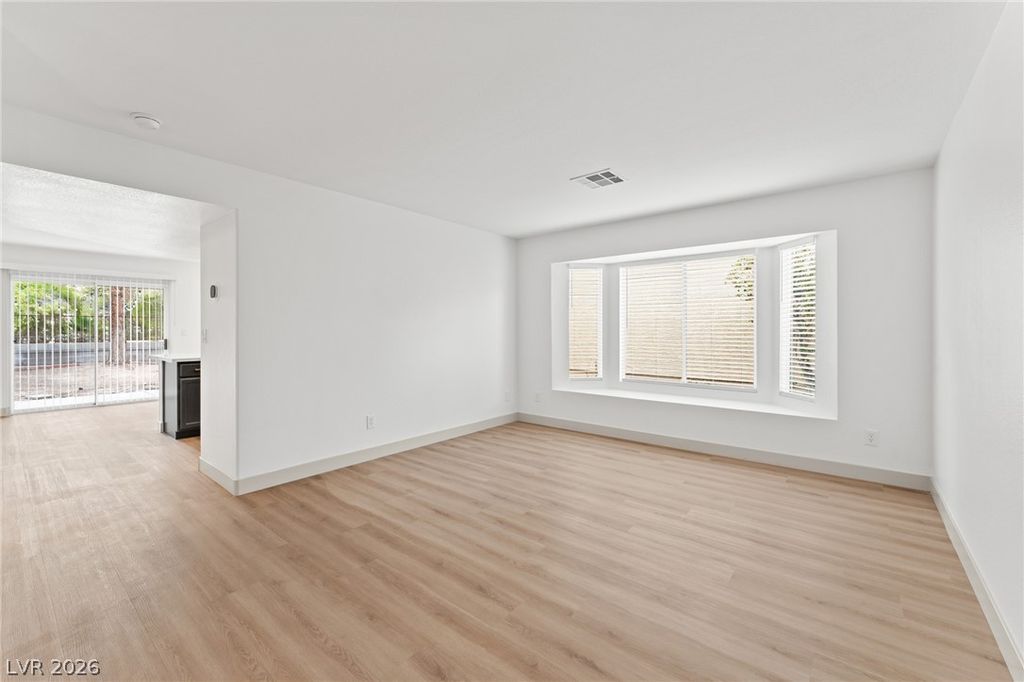 9413 Valencia Canyon Drive, Las Vegas, NV 89117 — photo 5