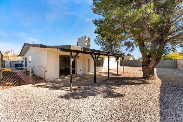 4461 Bennett Drive, Las Vegas, NV 89121