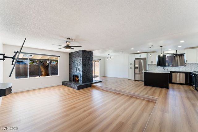 4461 Bennett Drive, Las Vegas, NV 89121