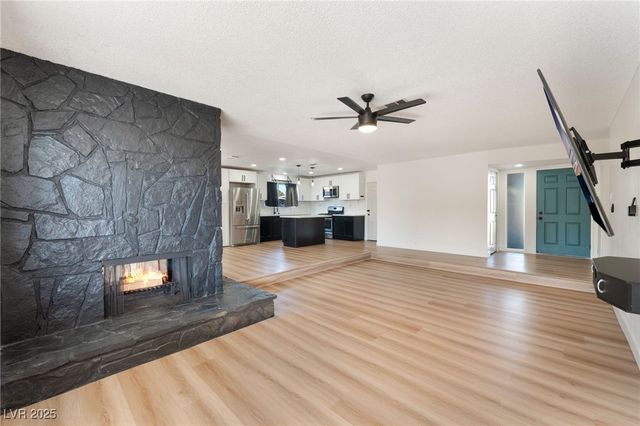 4461 Bennett Drive, Las Vegas, NV 89121