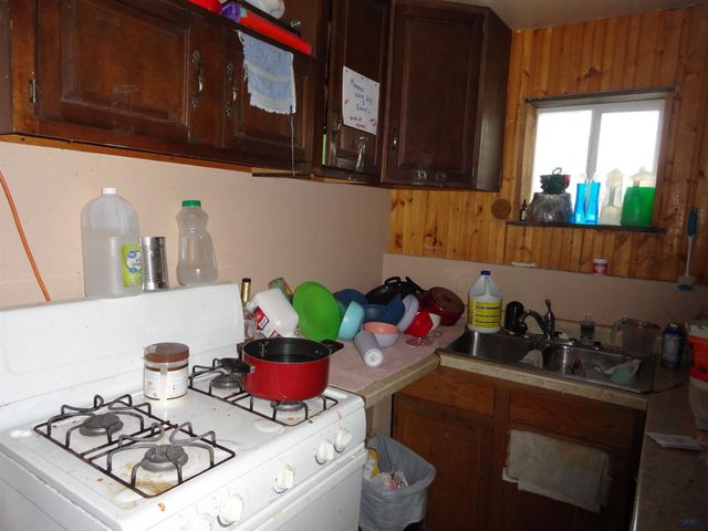 807 ALLEN AVE, Rapid City, SD 57701