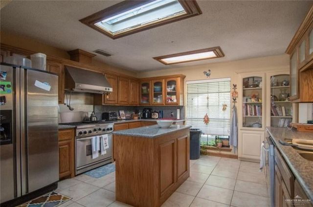 2517 E Mile 4 Road, Mission, TX 78573