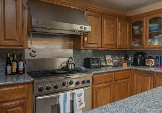 2517 E Mile 4 Road, Mission, TX 78573