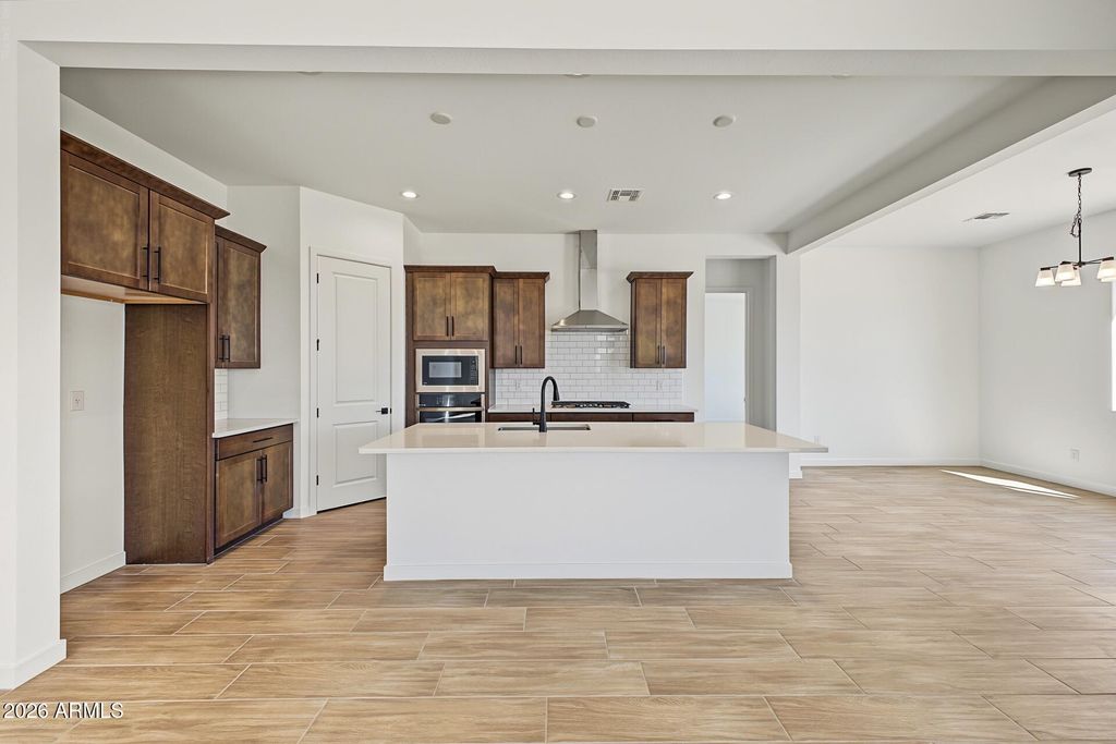 24189 N 172ND Lane, Surprise, AZ 85387 — photo 3