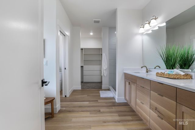 561 Canyon Mist Dr., Twin Falls, ID 83301